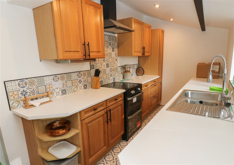 Kitchen (photo 2) at The Ives, Skipton