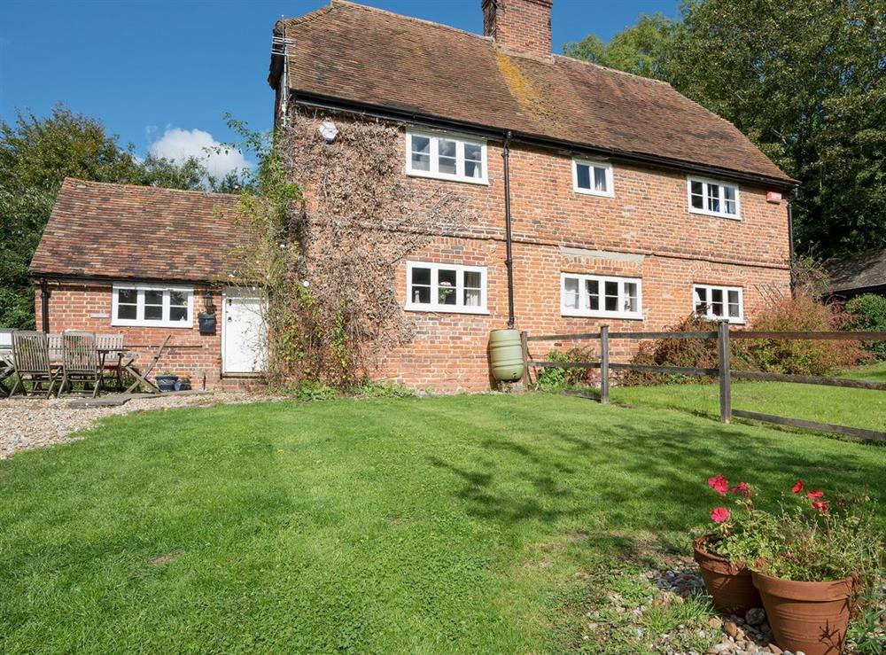 The Kennels in TynyGroes, Chirk, Wrexham, Clwyd sleeps 4