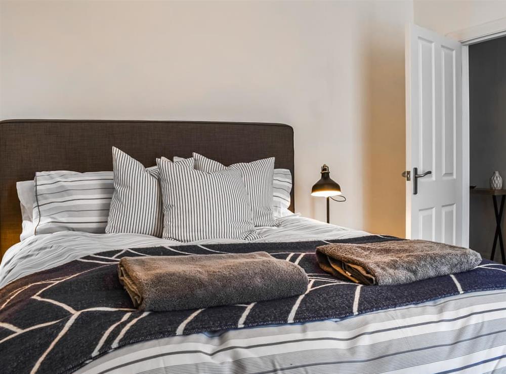 Double bedroom (photo 4) at The Knot in Fowey, Cornwall