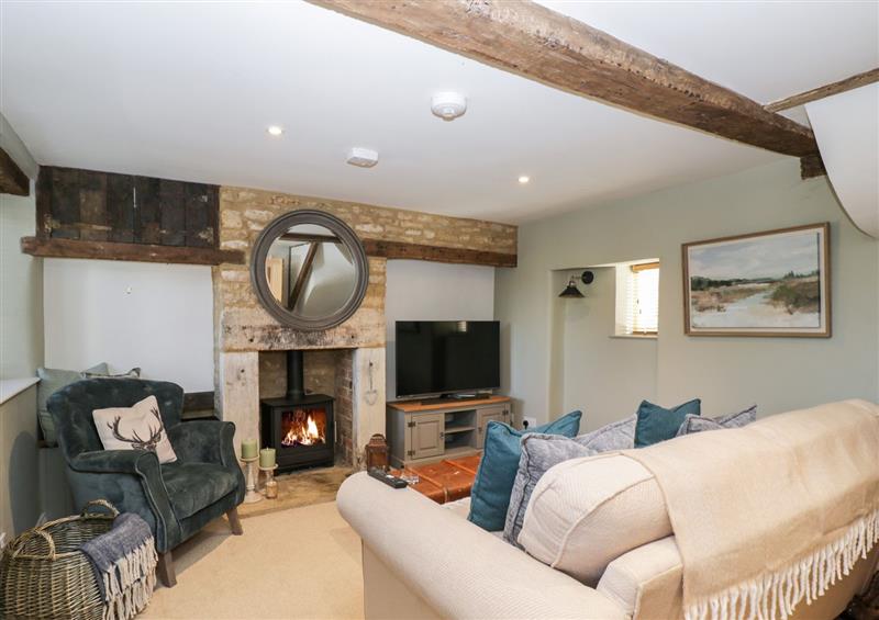 Relax in the living area at The Lantern, Bourton-On-The-Water