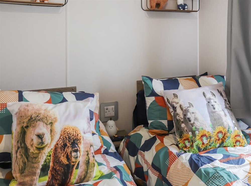 Twin bedroom