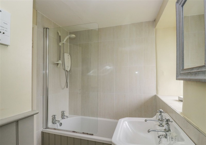 Bathroom at The Laundrymaids Cottage, Cartmel