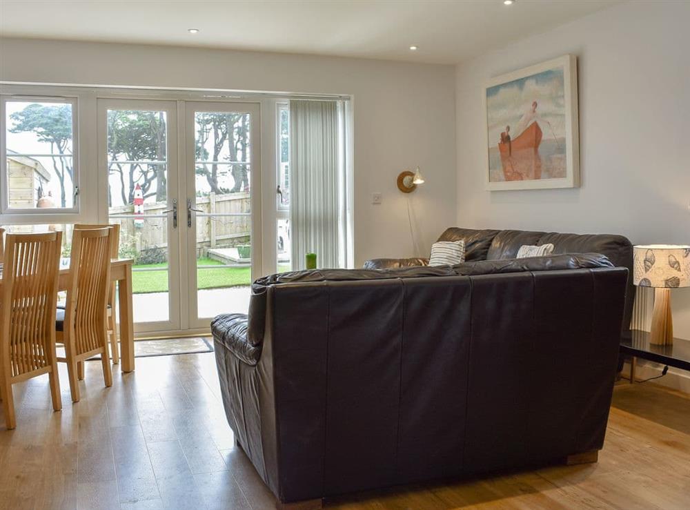 Spacious open plan living space at The Light House in Fowey, Cornwall