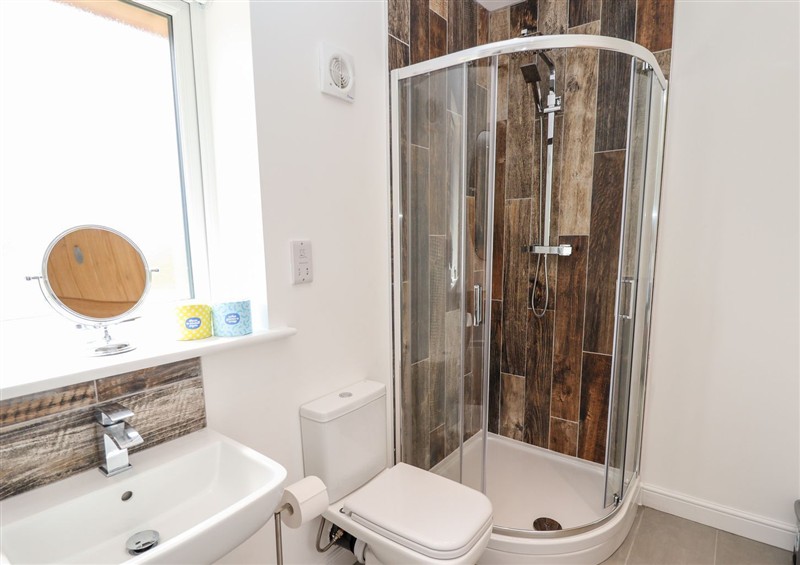 This is the bathroom (photo 2) at The Lilac Owl, South Hykeham