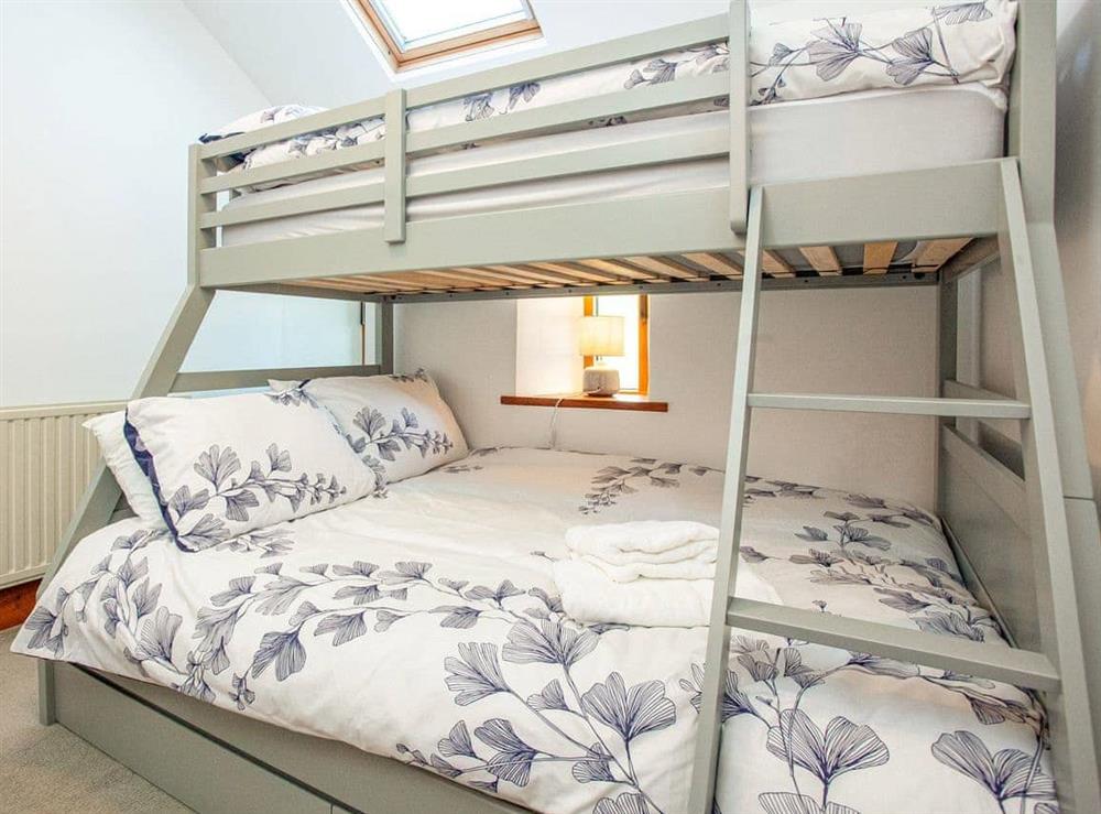 Bunk bedroom at The Linhay in Near Salcombe, Devon