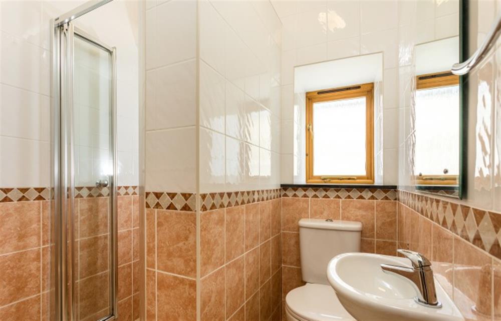 The shower room at The Little Barn, Tintagel