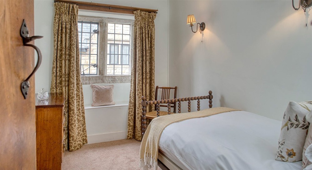 The single bedroom at The Little Fleece in Stroud, Gloucestershire