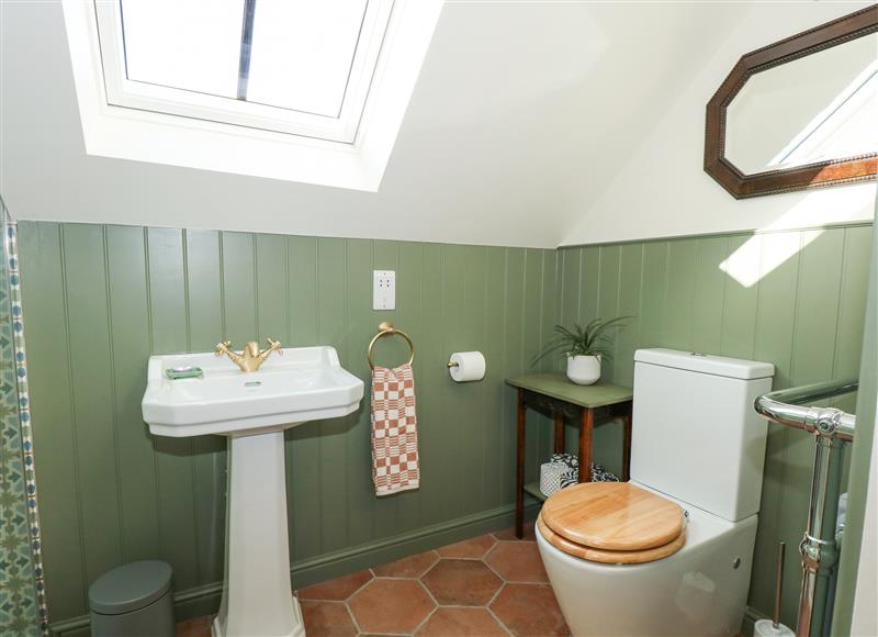 The bathroom at The Little Hay Barn, Bacton