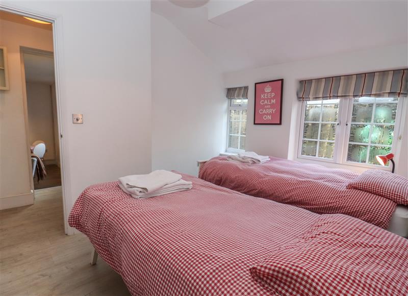 Bedroom at The Little White Cottage, Milton-Under-Wychwood