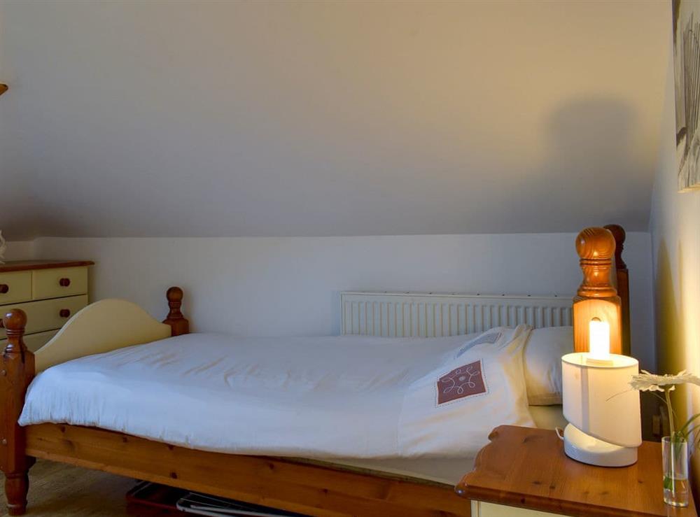 Single bedroom at The Lodge at Crockwell Park in Kingskerswell, Devon