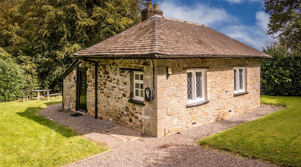 The exterior of the Lodge (photo 2) at The Lodge At Parke in Newton Abbot, Devon