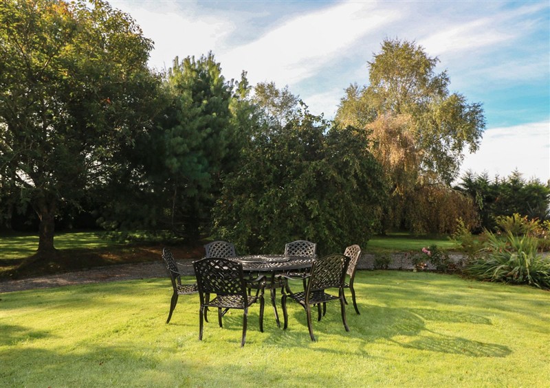 Enjoy the garden at The Lodge Bolinahaney, Bunclody