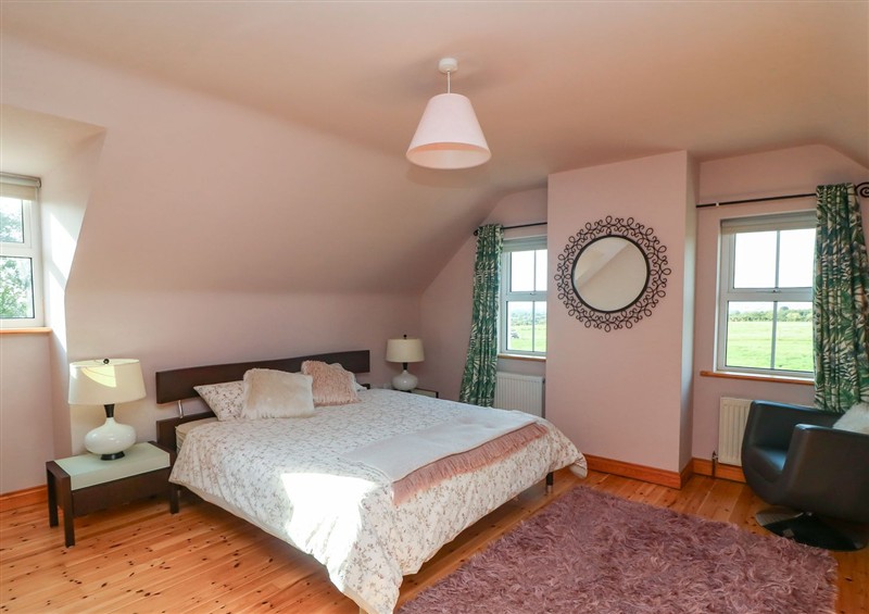 One of the 4 bedrooms at The Lodge Bolinahaney, Bunclody