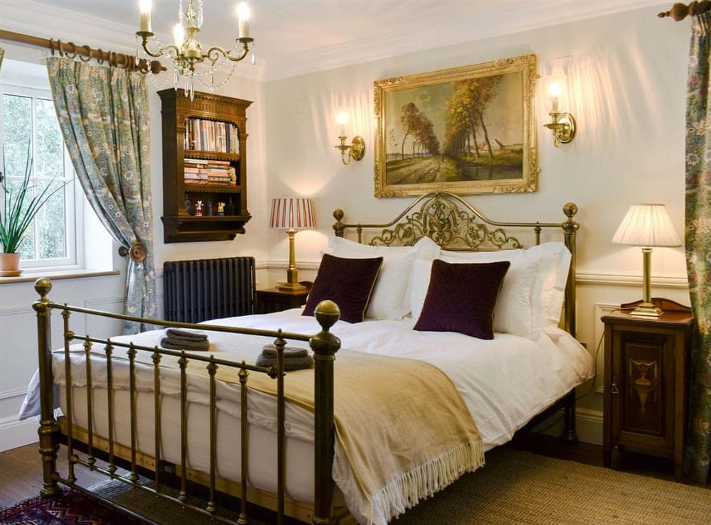 Spacious double bedroom at The Lodge in Fen Ditton, near Cambridge, Cambridgeshire