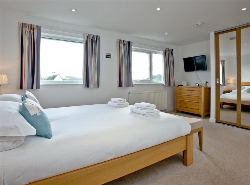 Double bedroom (photo 2) at The Lodge in Fowey, Cornwall