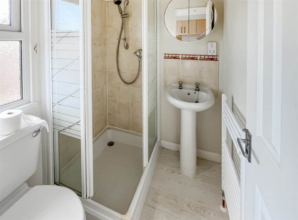 Bathroom (photo 2) at The Lodge in Hogsthorpe, Lincolnshire