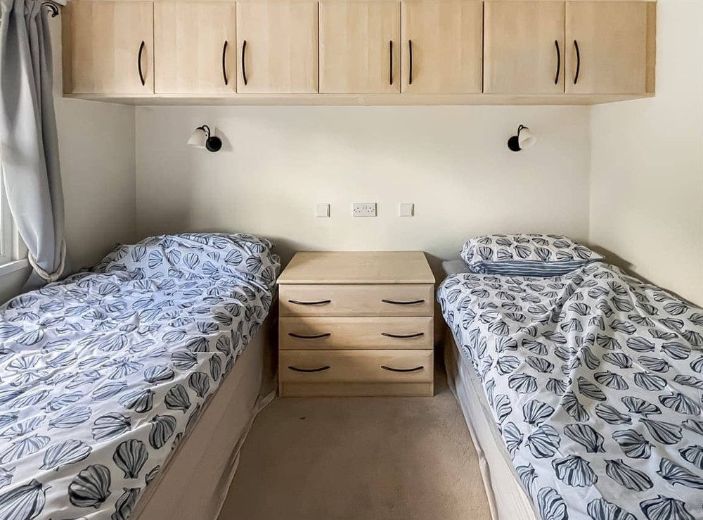 Twin bedroom at The Lodge in Hogsthorpe, Lincolnshire