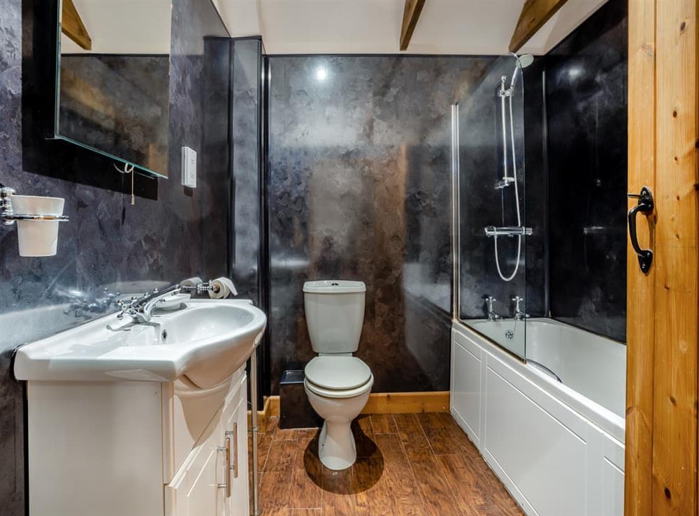 Bathroom at The Lodge in Holton-Le-Clay, near Cleethorpes, Lincolnshire