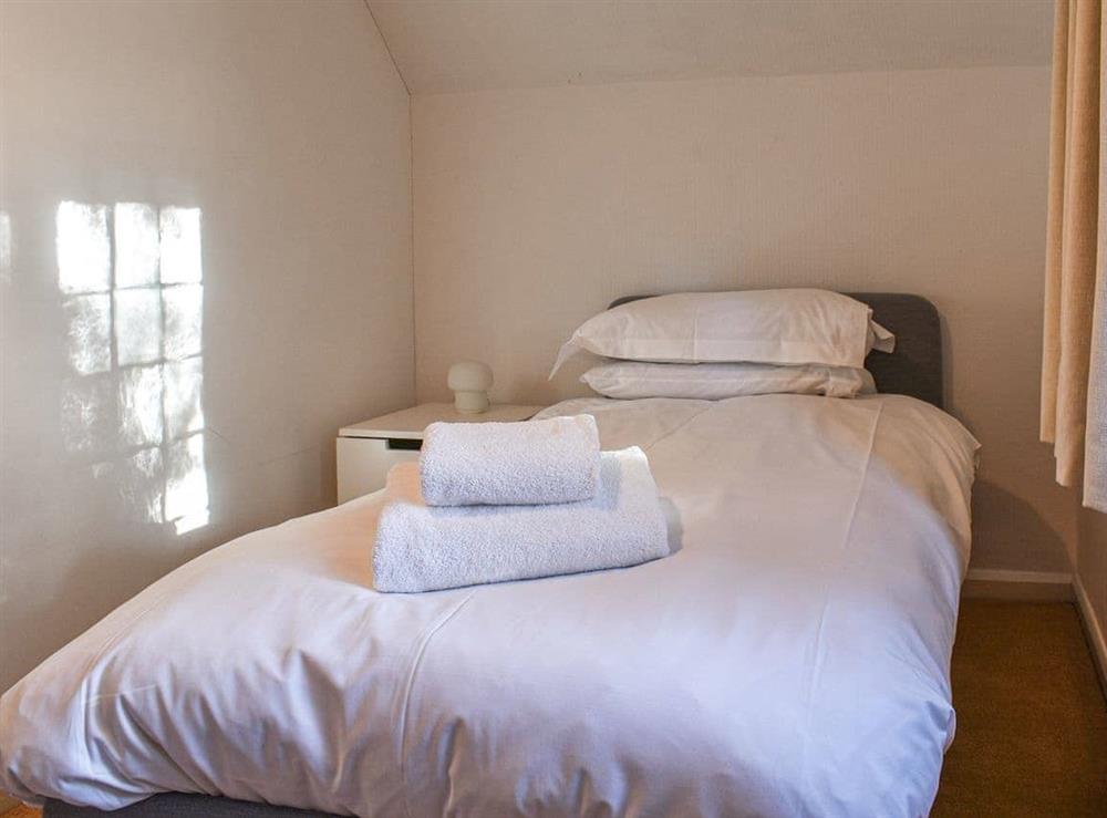 Single bedroom at The Lodge in Madingley, Cambridgeshire