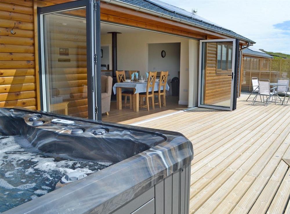 Luxurious, detached, single-storey lodge at Bluebell Lodge, 