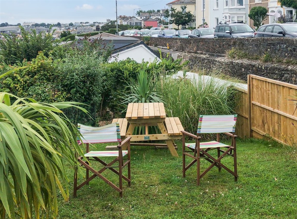 Sitting-out-area at The Loft in Falmouth, Cornwall