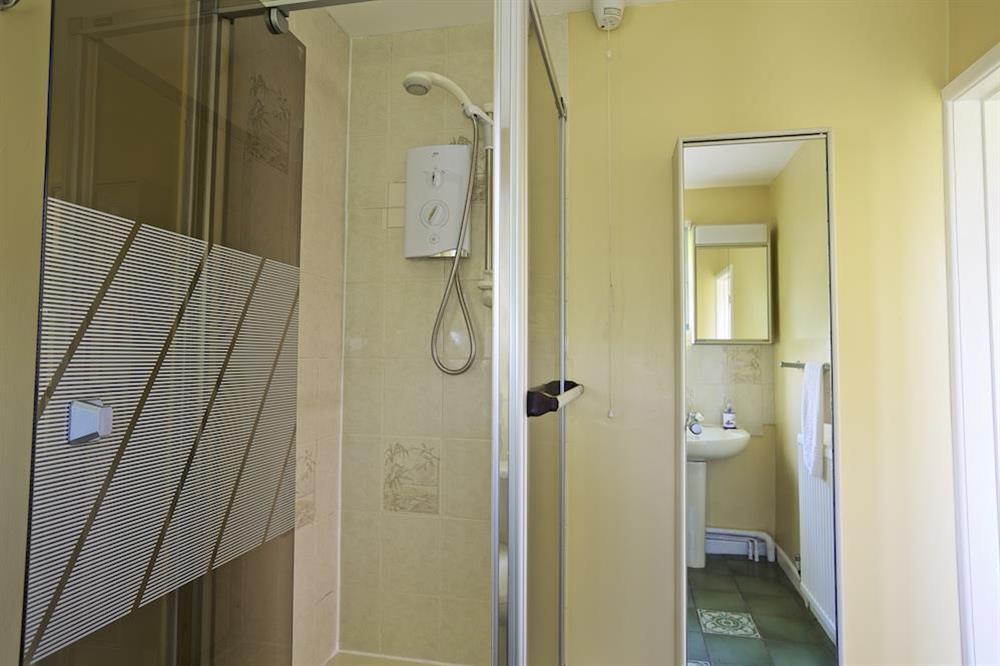 Large shower room at The Look Out in Hope Cove, Nr Kingsbridge