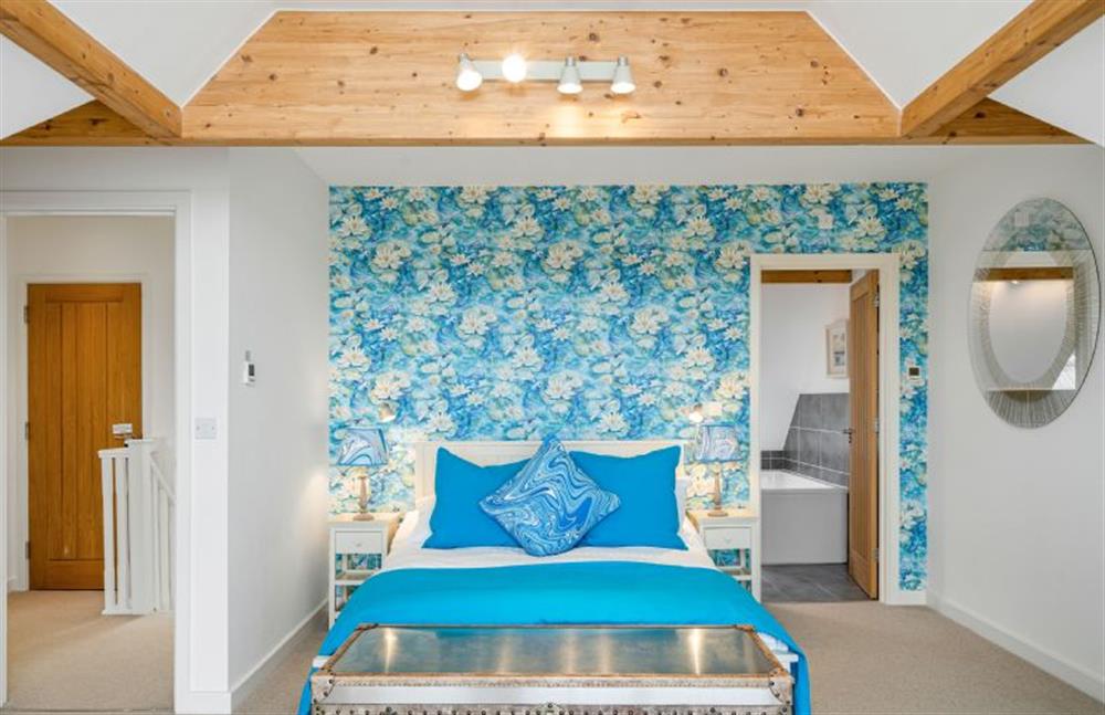Bedroom four with 5’ king-size bed and en-suite (photo 2) at The Lookout, Portreath