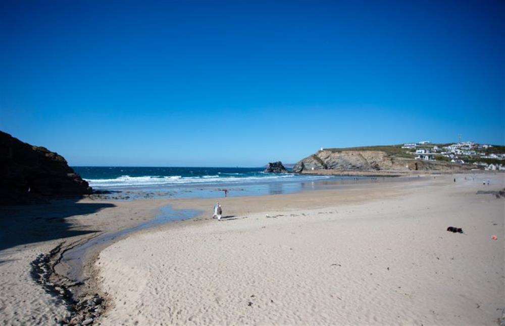 Get your toes in the sand and enjoy the Cornish sunshine at The Lookout, Portreath