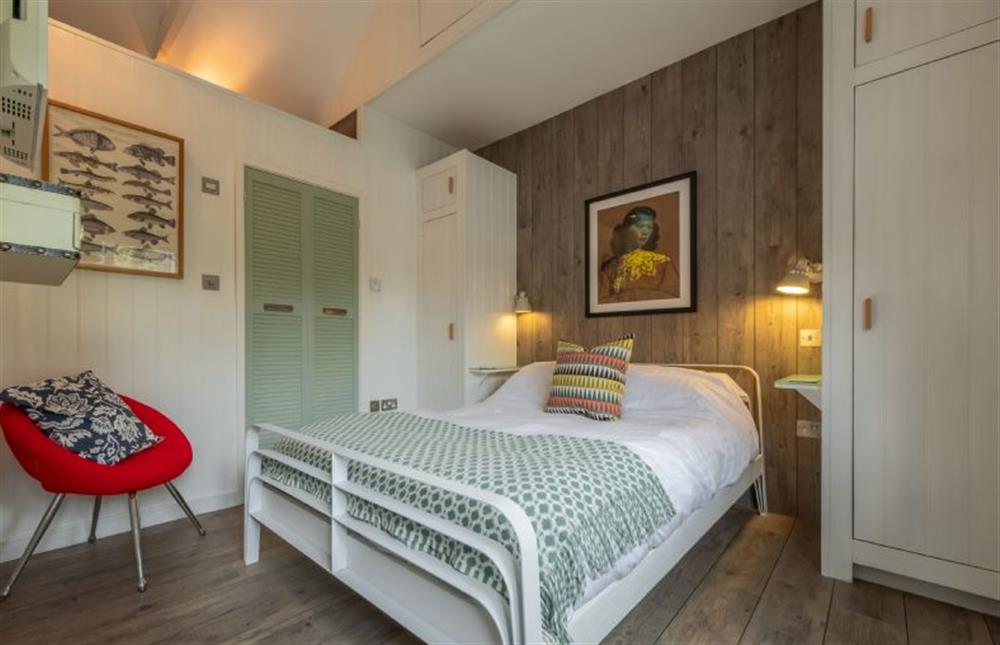Ground floor: Bedroom two with double bed at The Lookout, Salthouse near Holt