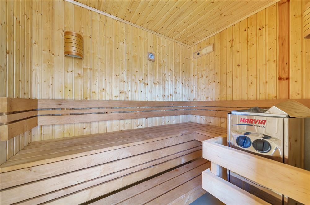 The sauna cabin, relax and enjoy at The Lookout Tower, Beer
