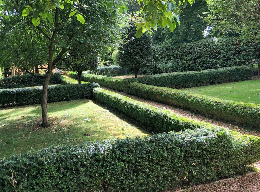 Garden at The Love Nest in Casewick, near Grantham, Lincolnshire
