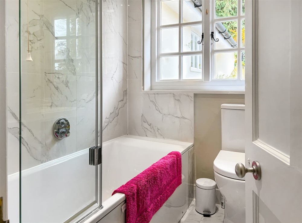 Bathroom (photo 2) at The Malt House in Chipping Norton, Oxfordshire