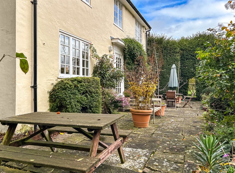 Sitting-out-area at The Malt House in Chipping Norton, Oxfordshire