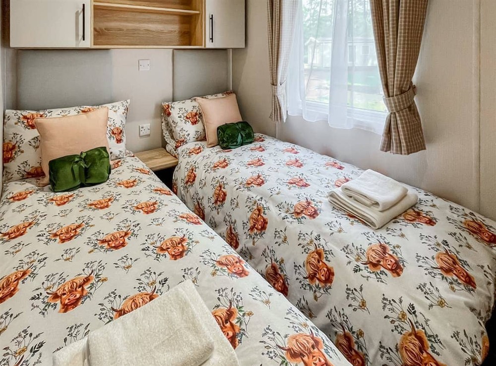 Twin bedroom