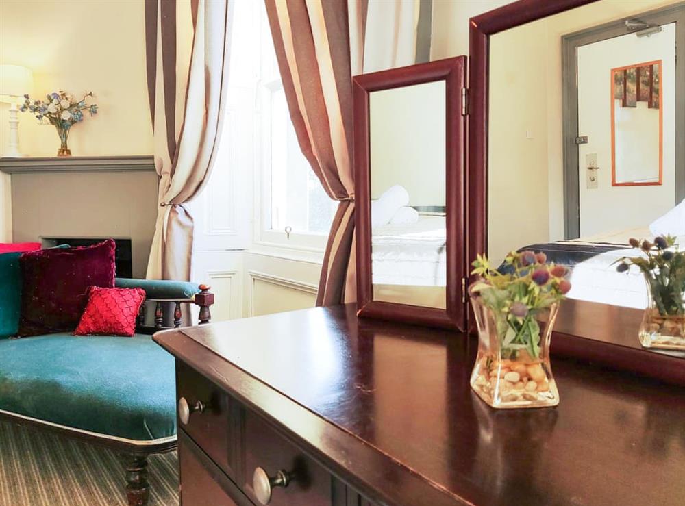 Double bedroom (photo 8) at The Mansion House at Kirkhill in Gorebridge, near Edinburgh, Midlothian