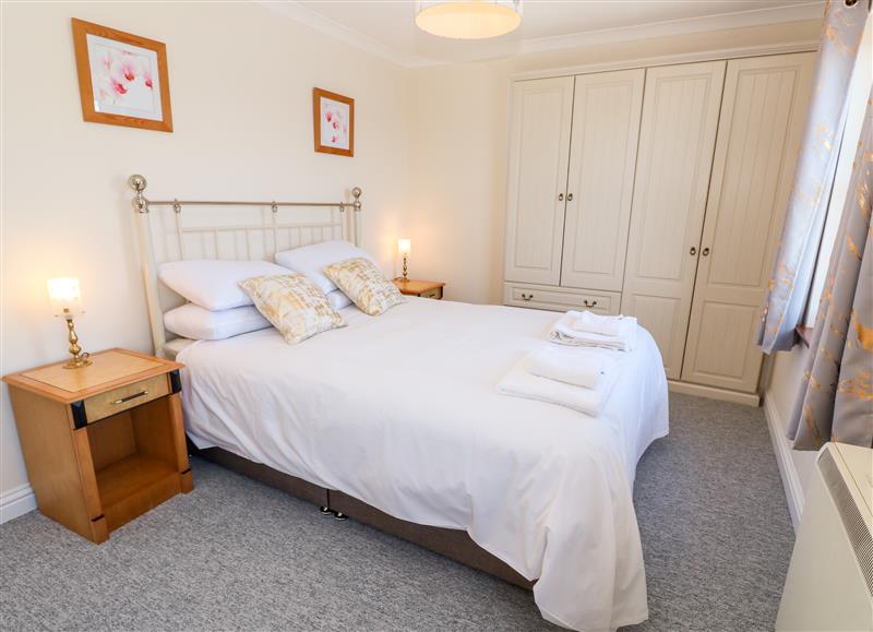 One of the 2 bedrooms (photo 2) at The Mariners, Coverack