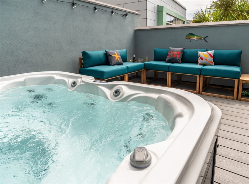 Jacuzzi at The MeadowField in Newquay, Cornwall