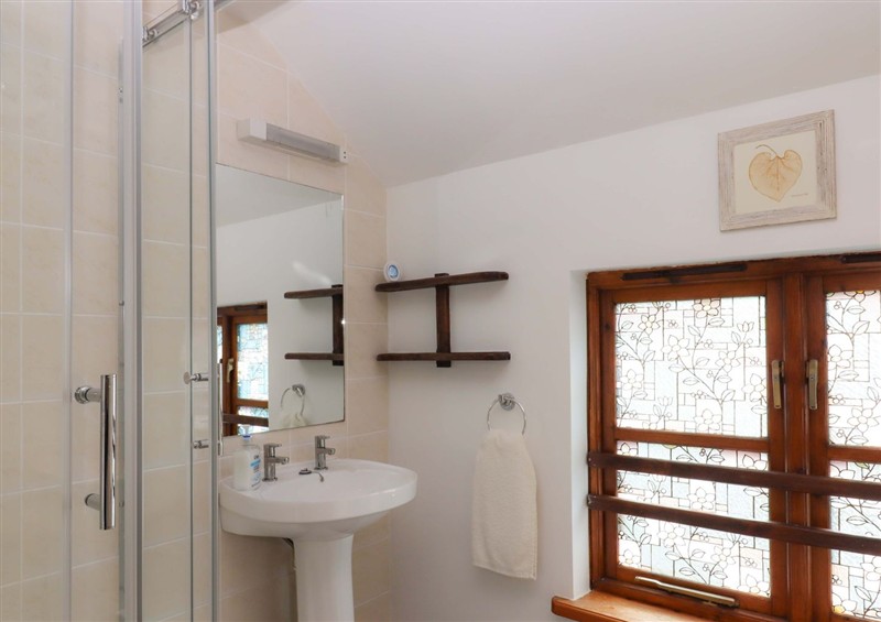Bathroom at The Milking Shippon at Thorne, Langtree near Great Torrington