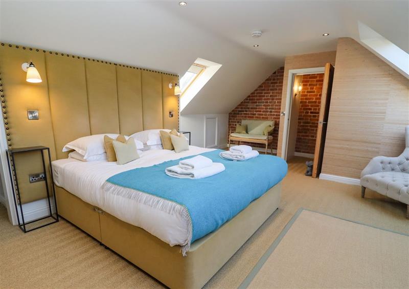 One of the 4 bedrooms at The Millhouse, Ledbury near Welland