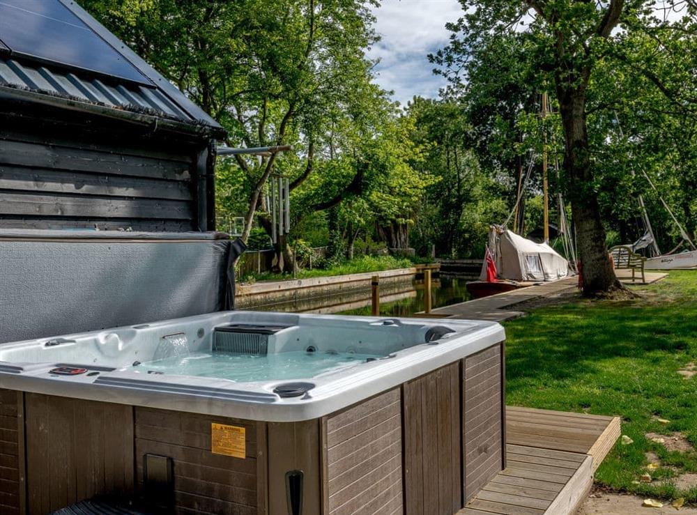 Hot tub at The Mowle in Ludham, Norfolk