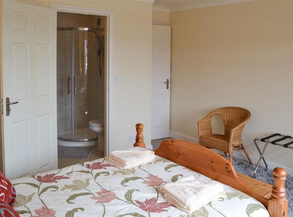 Double bedroom with en-suite at The Nest in Aylsham, Norfolk, England