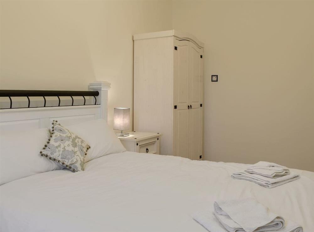 Double bedroom (photo 6) at The New Inn Barn, 
