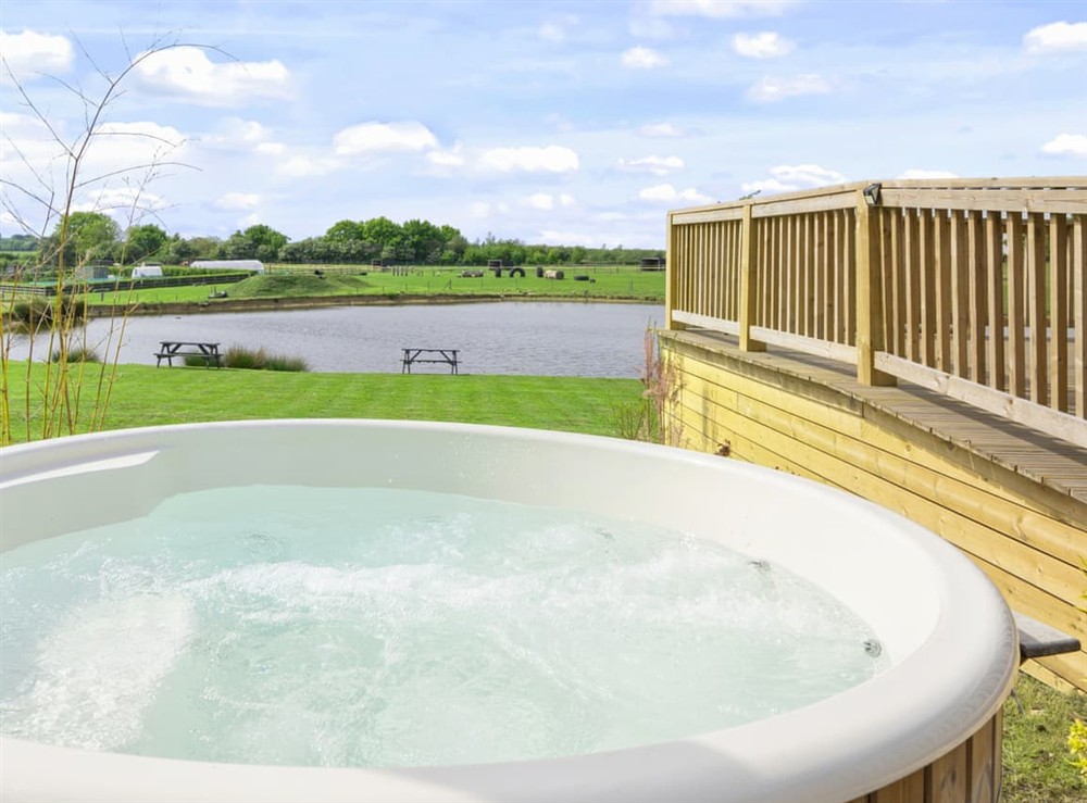Hot tub at The Nook House in All Hertfordshire, England