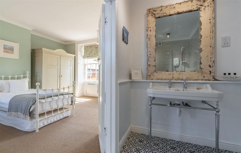 En-suite bathroom for bedroom three at The Normans, Wells-next-the-Sea