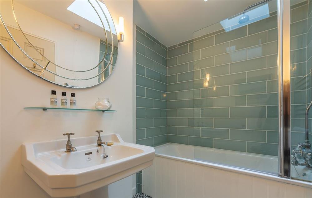 En-suite bathroom for bedroom two at The Normans, Wells-next-the-Sea