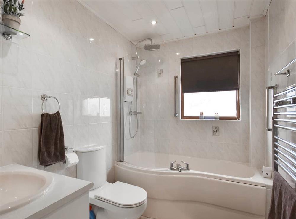 Bathroom at The Nurseries Cottage in St Madoes, Perthshire