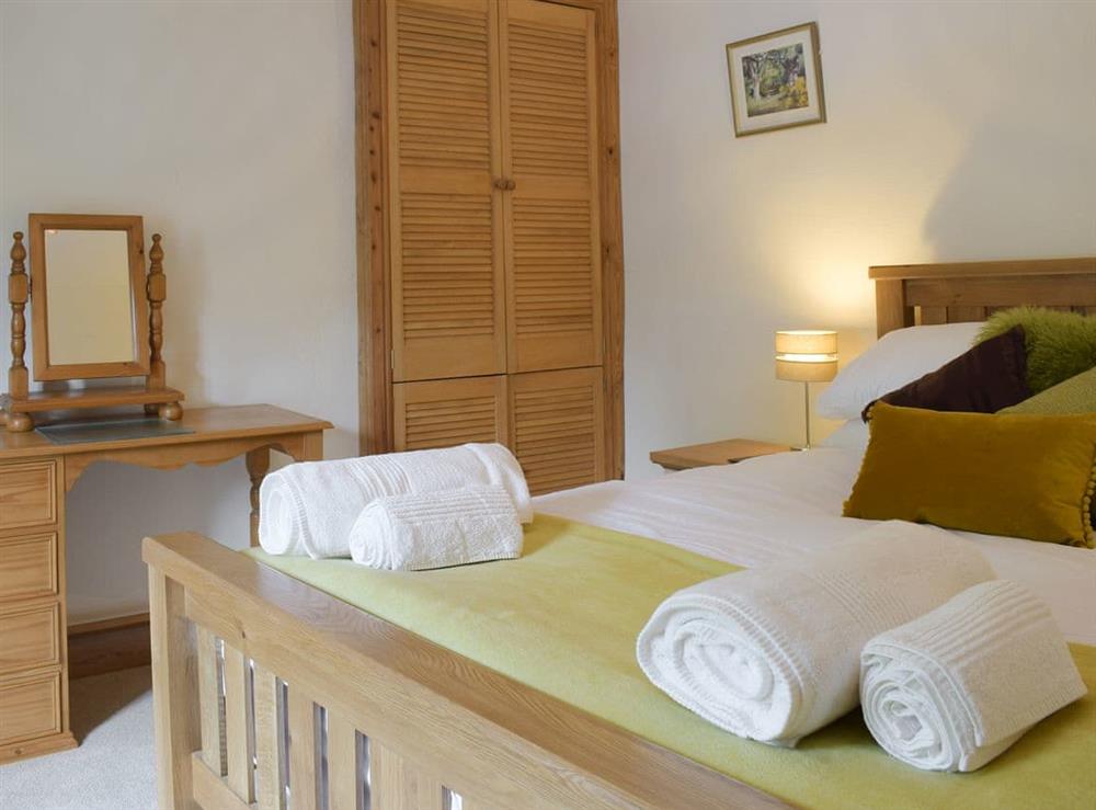 Comfortable double bedroom (photo 2) at The Oak in Newchurch, near Hay-on-Wye, Powys