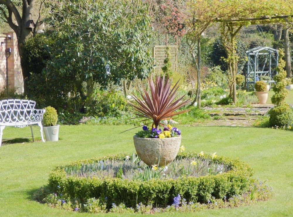 Beautifully maintained and planted gardens at The Old Bakery in Langham, near Colchester, Essex
