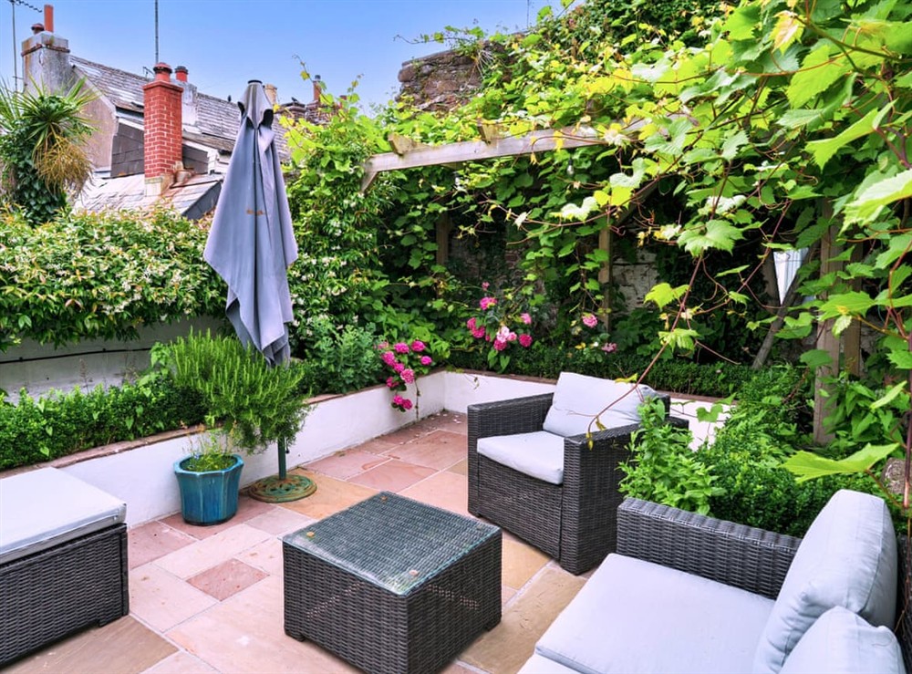 Sitting-out-area at The Old Barn Loft in Kingsand and Cawsand, Cornwall
