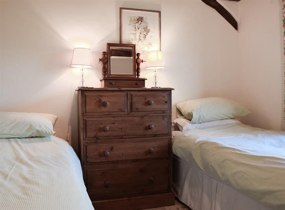Twin bedroom at Meadowbrook Farm, 